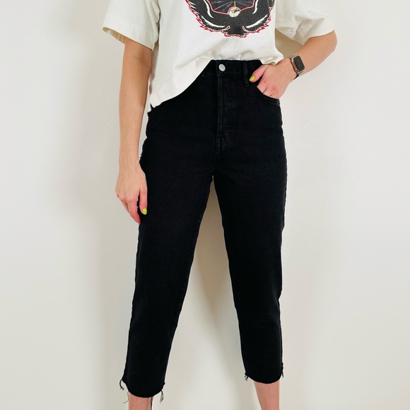 New PacSun Eco Black High Waisted Raw Hem 100% cotton Straight Leg Jeans - Picture 2 of 9